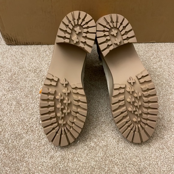 Steve Madden Boots - Picture 3 of 8